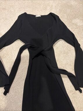 Good American Black Ribbed Wrap-Tie Long Sleeve Dress